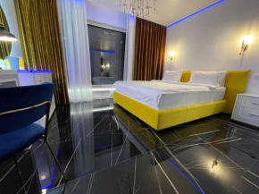 1 room 65m2 center of Obolon near River side.